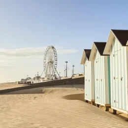 beach huts in vendée, in pays de saint jean de monts